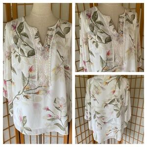 Belle by Kim Gravel Floral Embroidered Lightweight Top SZ M Cottagecore